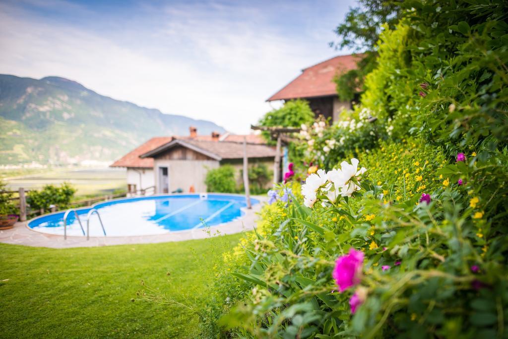 Villa Weingut Pardellerhof Marlengo Exterior foto